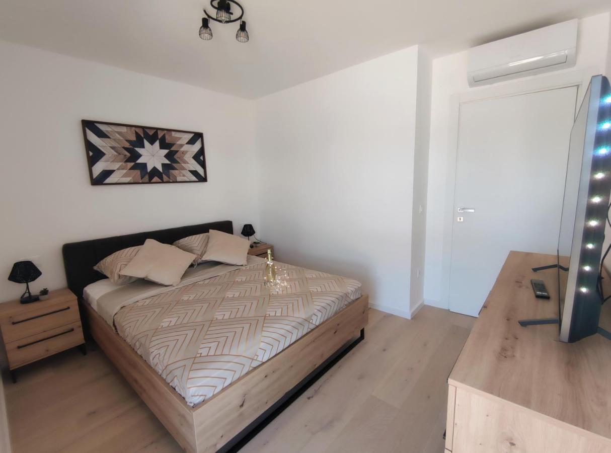 Ferienwohnung Amelie Zadar Exterior foto